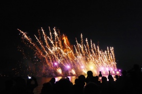 feu d'artifice de la fête du lac d'Annecy